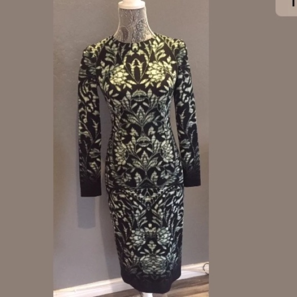 Maggie London long sleeve print sheath dress