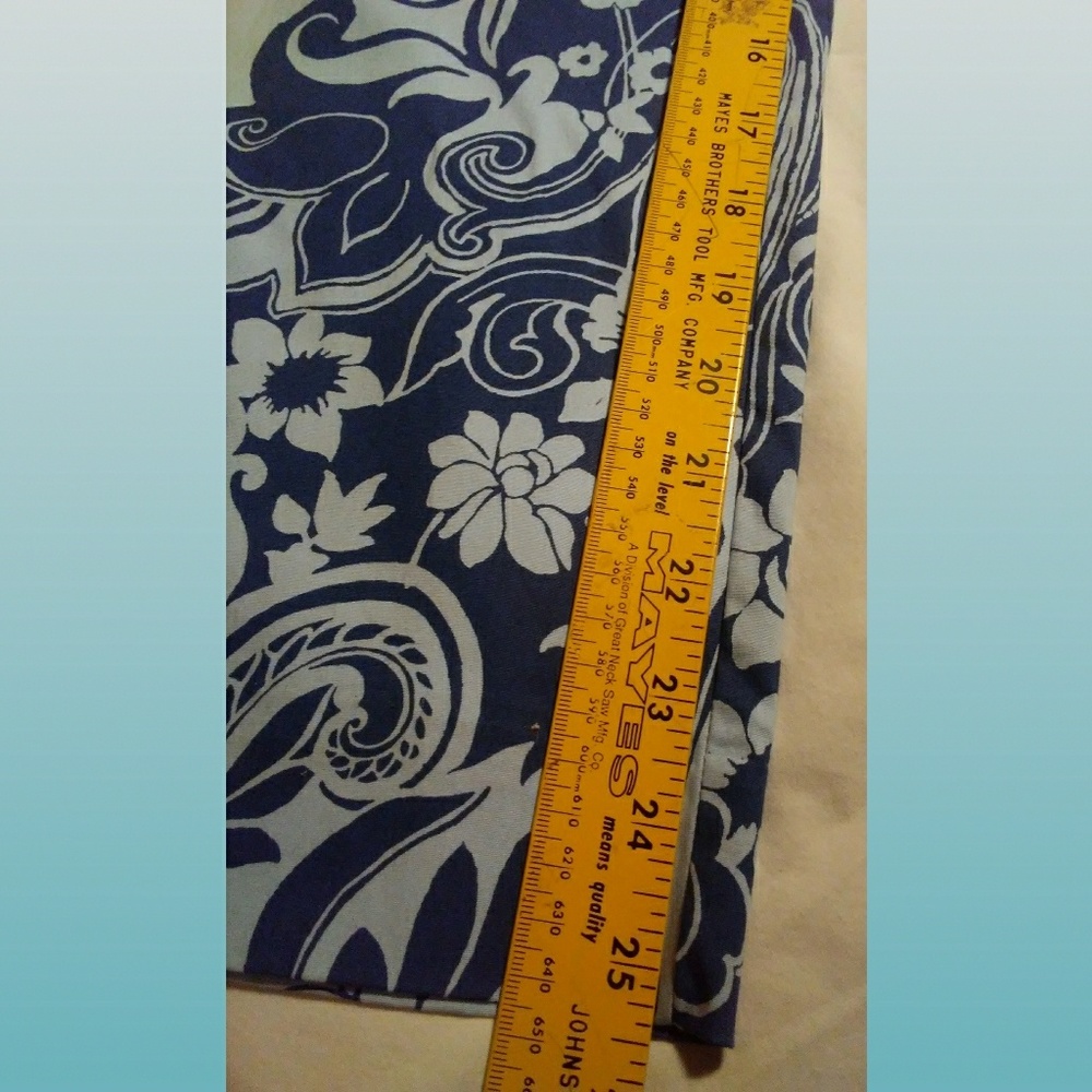 The Limited Stretch Capris~sz 0~LN - Picture 5 of 6