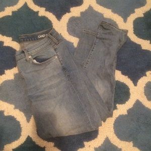 CLEAROUT Gap boyfriend jeans ☺️