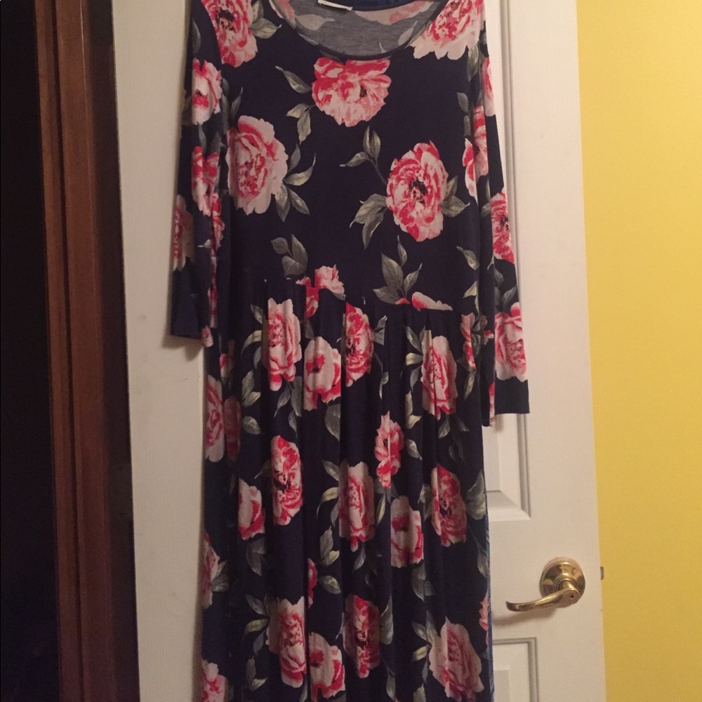 XXL Navy Floral Midi Dress