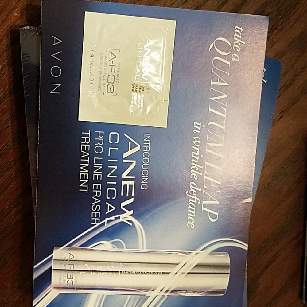 Avon anew clinical a-f 33 line eraser lot of 31