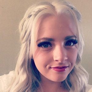 Meet your Posher, Natalia