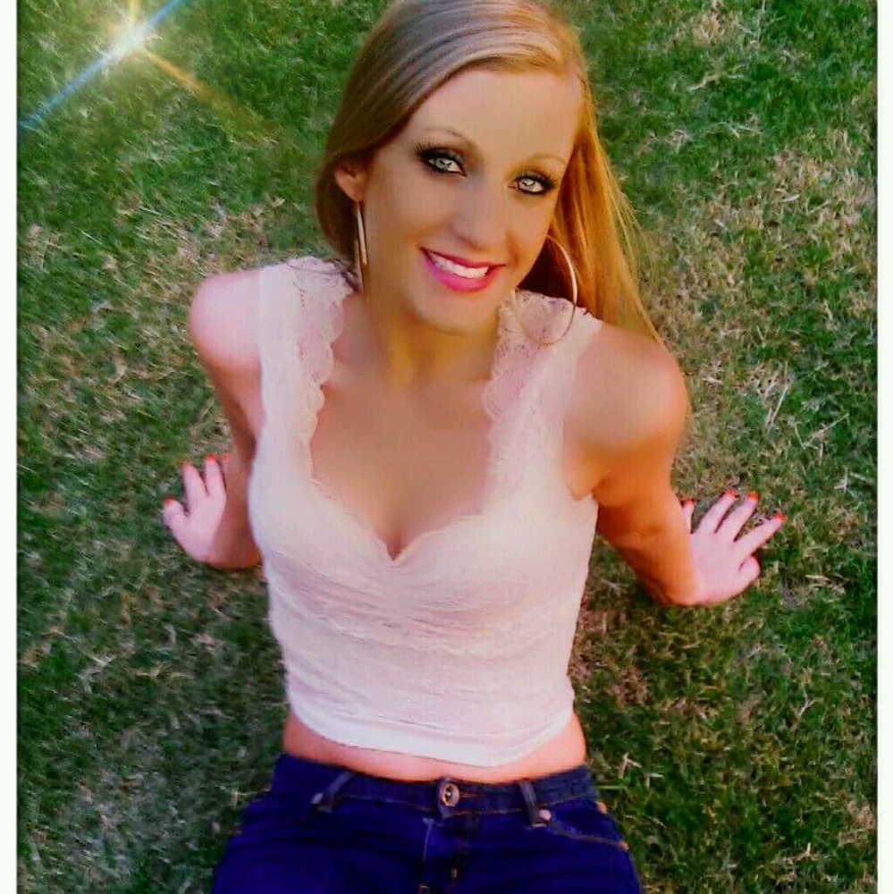 Meet your Posher, Brittney