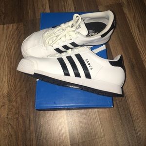 Adidas Sneakers