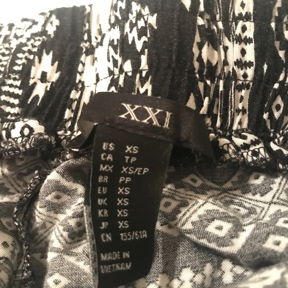 H&M Pants - Picture 3 of 3