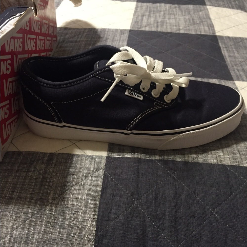 Vans - Picture 2 of 3