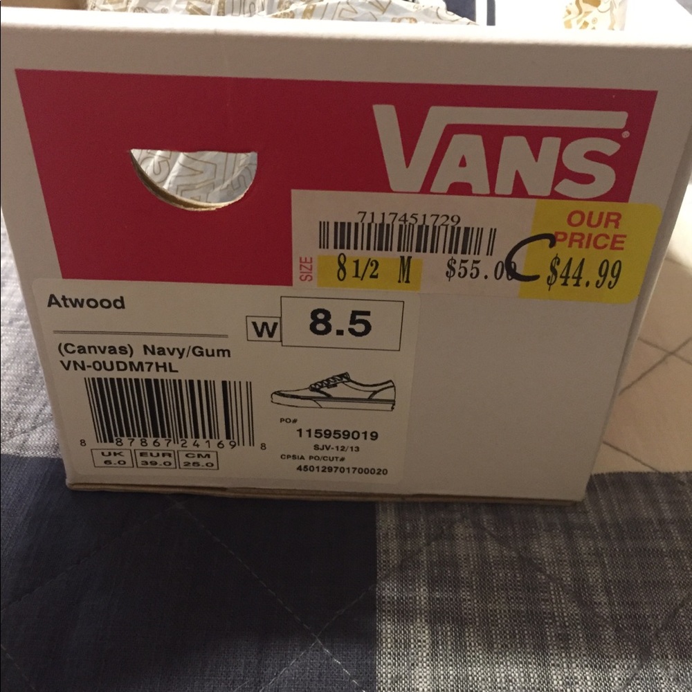 Vans - Picture 3 of 3
