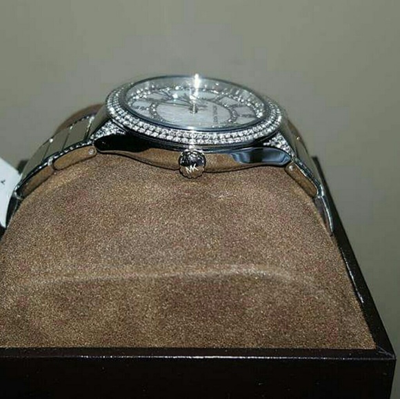 Brand new authentic Michael Kors Crystal watch main image 5
