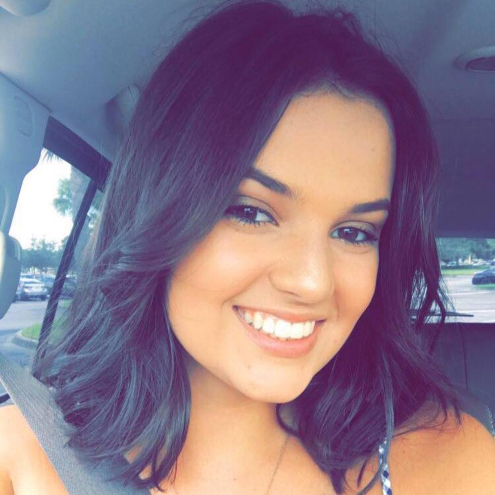 Meet your Posher, Holly