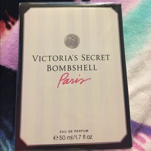 Victoria's Secret Bombshell Paris