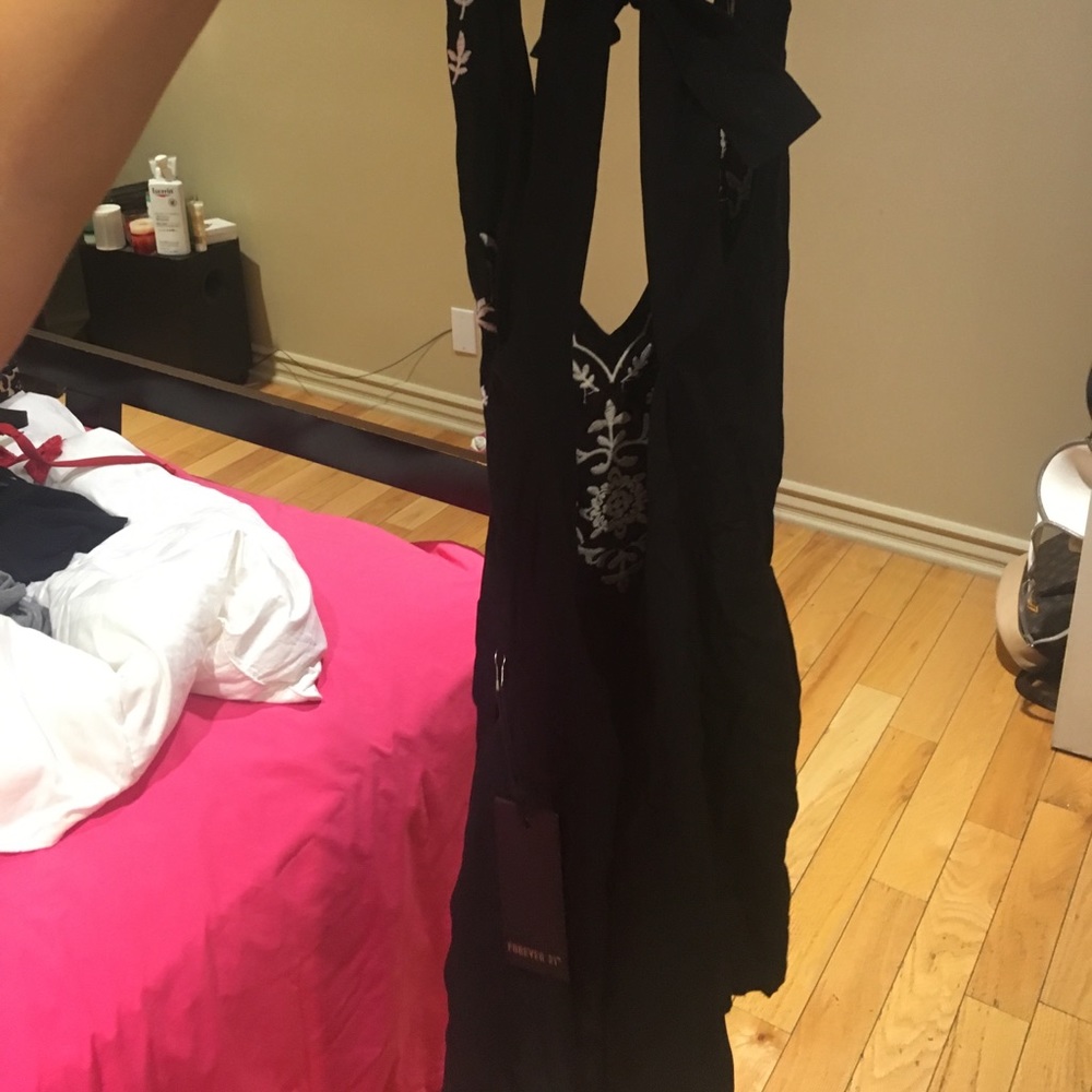 Romper - Picture 2 of 2