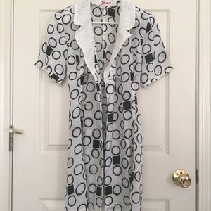 GEOMETRIC PRINT COVER-UP