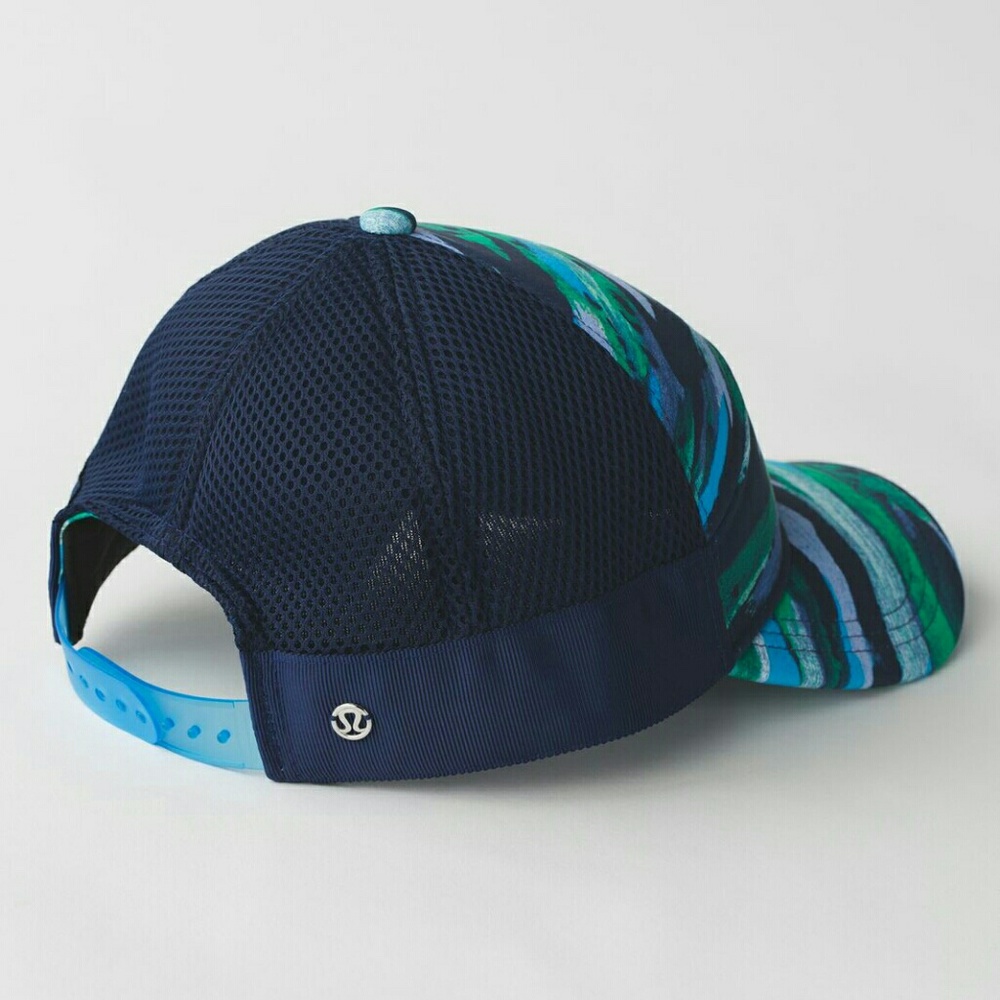 Lululemon cap - Picture 3 of 3