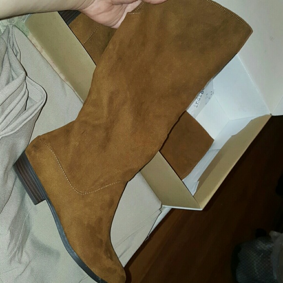 Indigo Shoes - BNIB Brown pull-up boots 