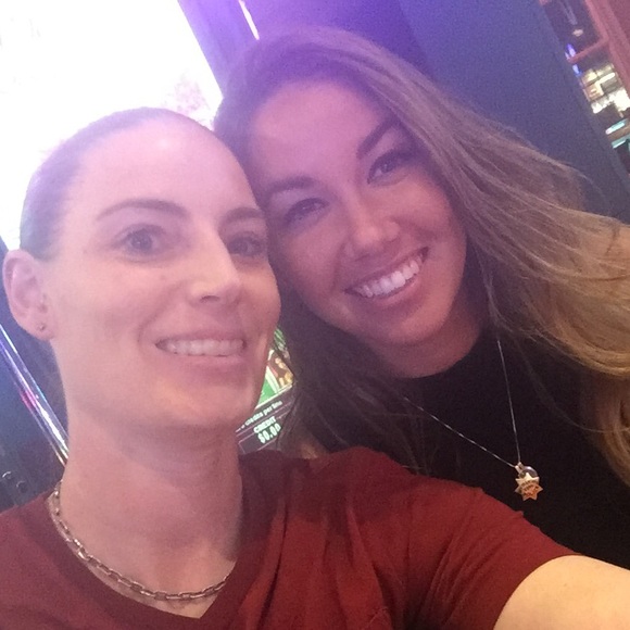 Meet your Posher, Christine - Picture 1 of 1