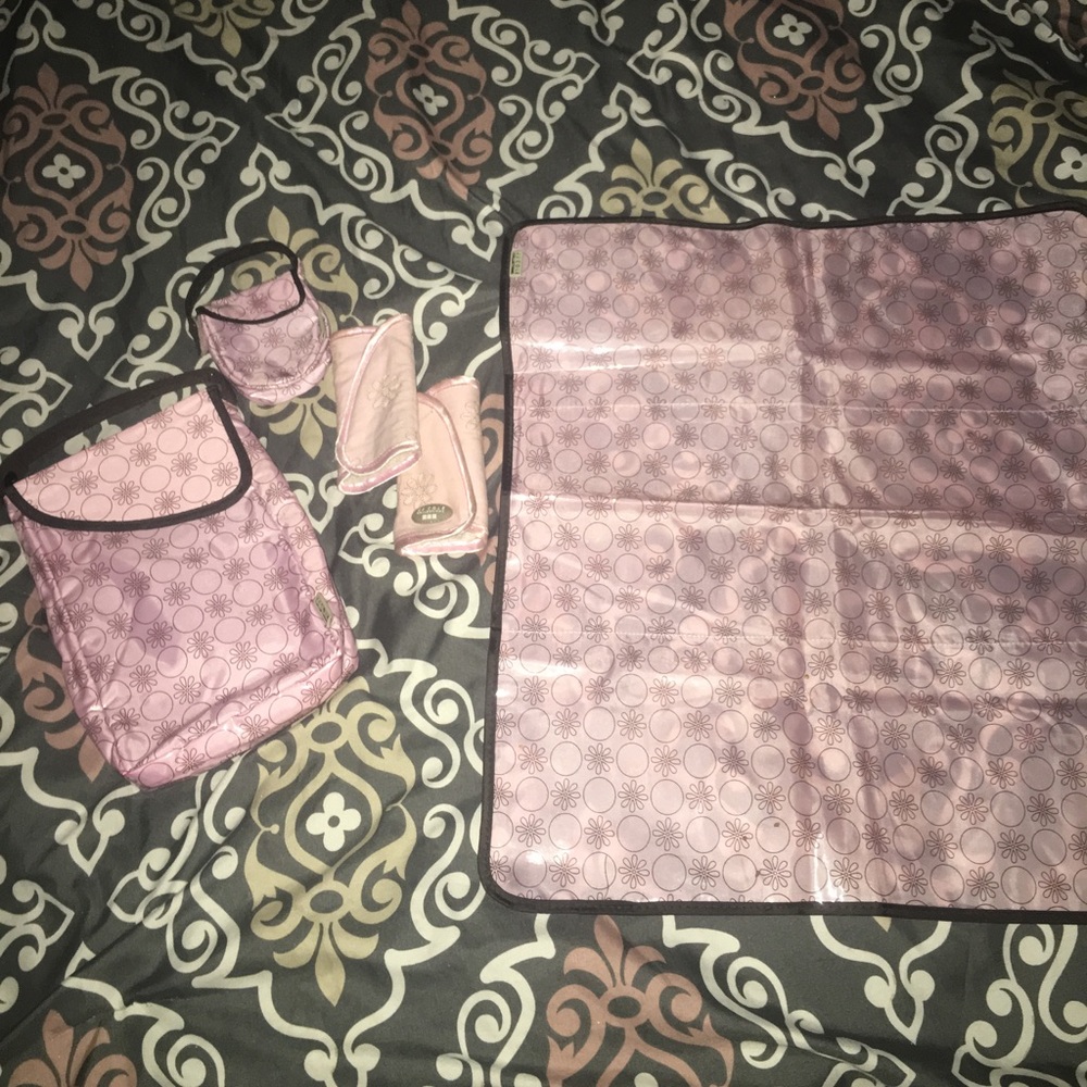 baby changing travel set