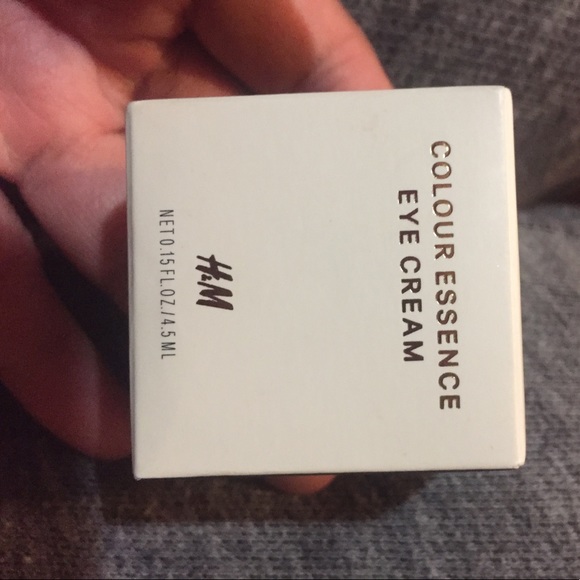 SOLD 2 Eyeshadows - Picture 2 of 6