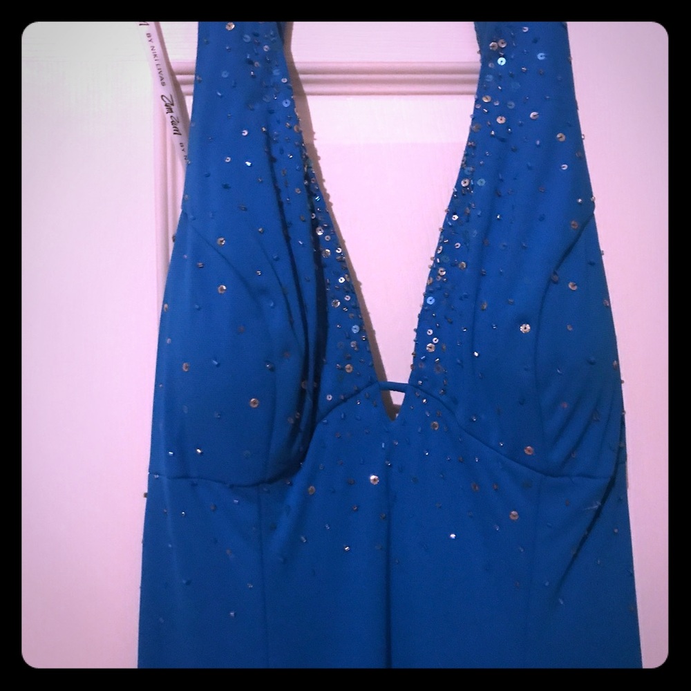 Royal blue low cut dress 👗