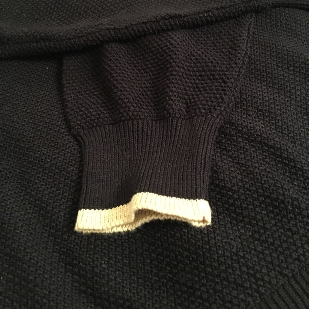 Barneys dark navy v-neck sweater with tan trim size small - Picture 5 of 7