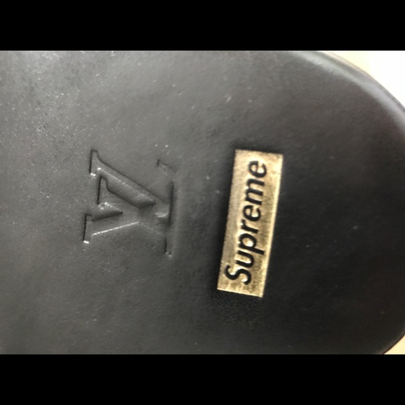 Louis Vuitton X supreme slippers main image 4