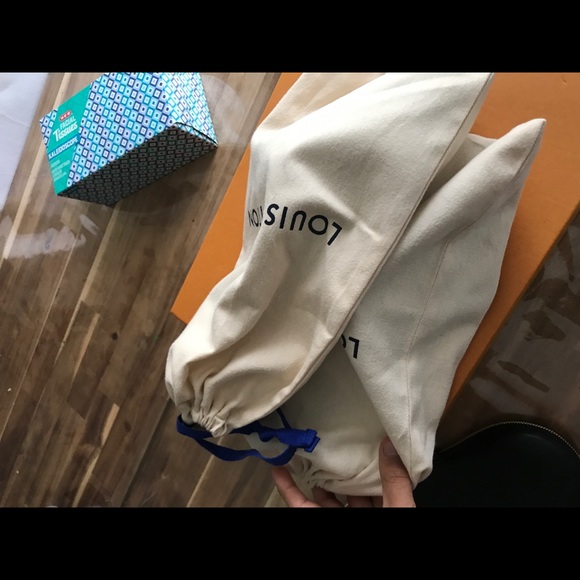 Louis Vuitton X supreme slippers main image 8