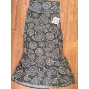 Lularoe Maxi Skirt 🦄🦄💚