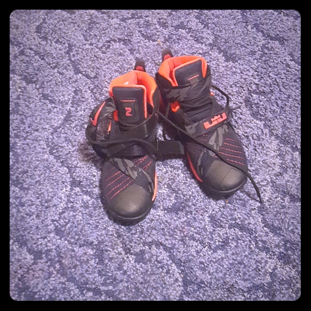 Lebron zoom soldier 9