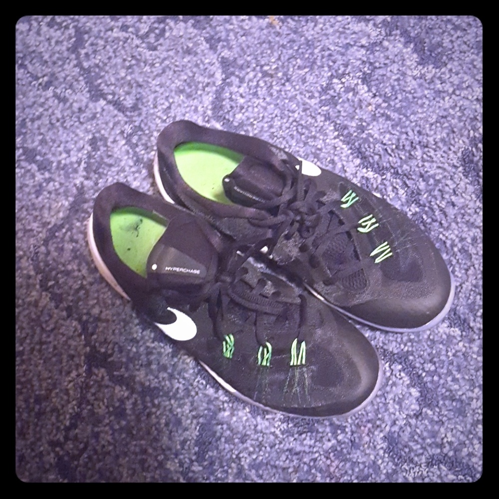 Nike hyperchase basketball shoe