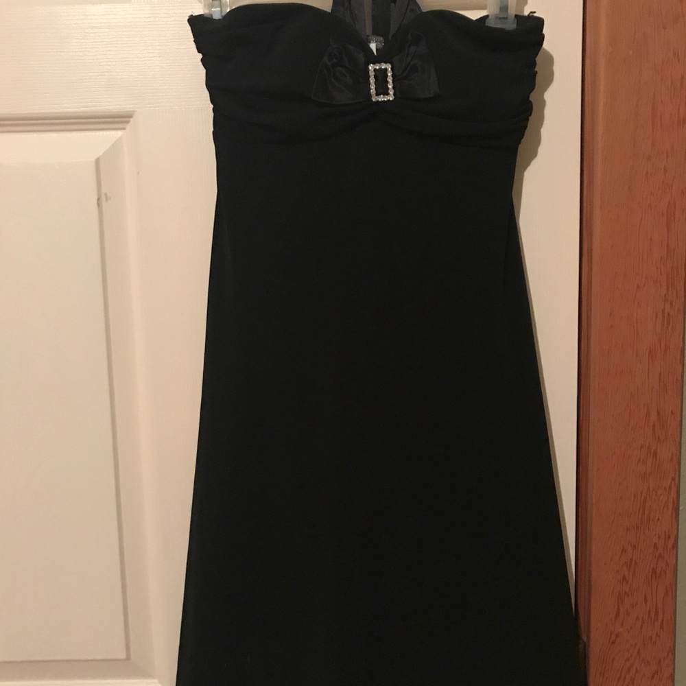 Halter formal dress 💠