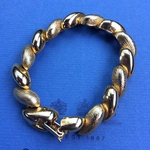 Gold tone bracelet