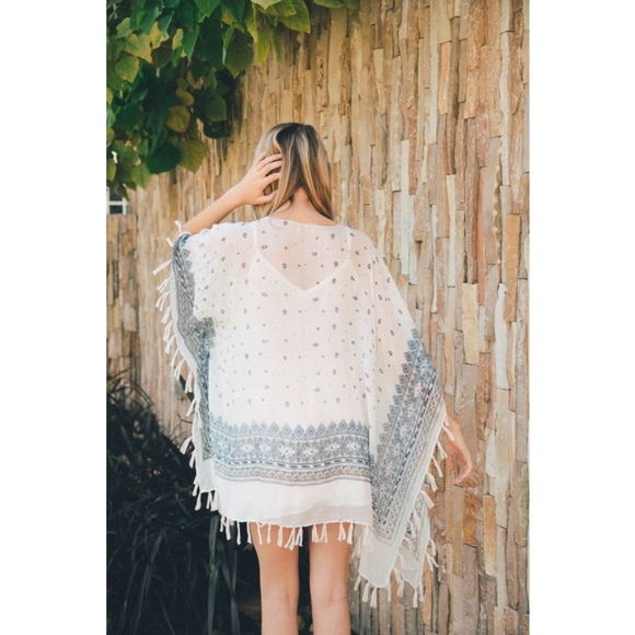 NWOT Bikini Spring Paisley Boho Beach Kimono Wrap - Picture 2 of 4