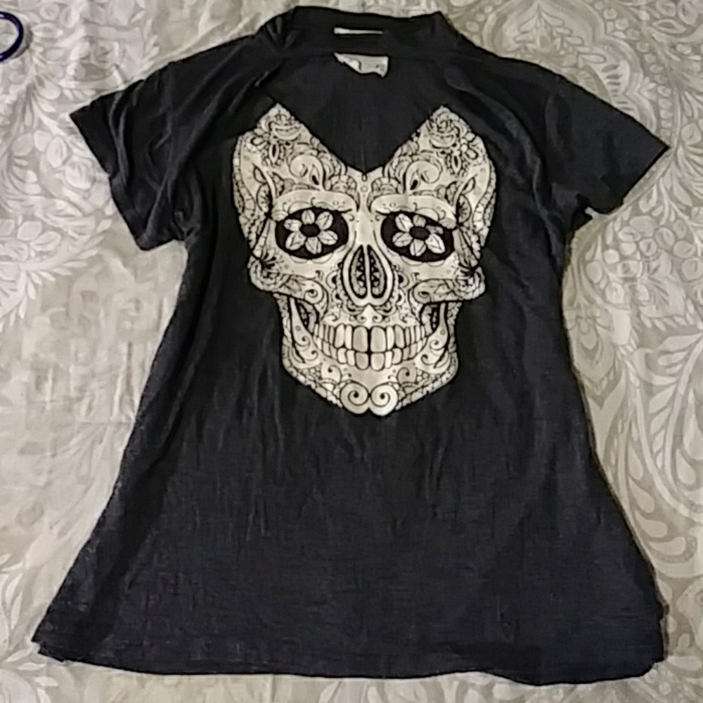 Sugar skull top with choker-style neck