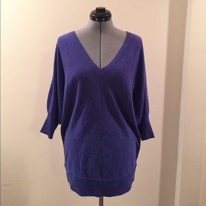NY & Co. v-neck 3/4 dolman sleeve sweater