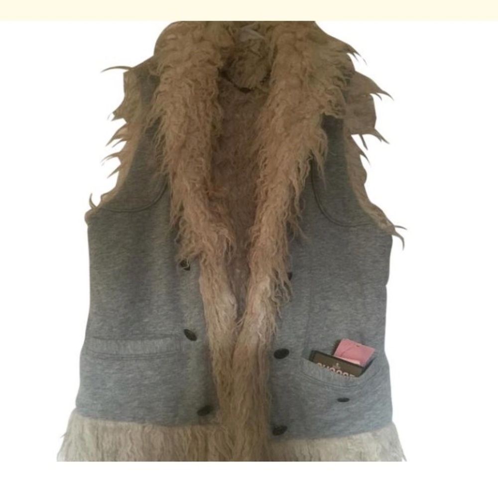 Fur vest