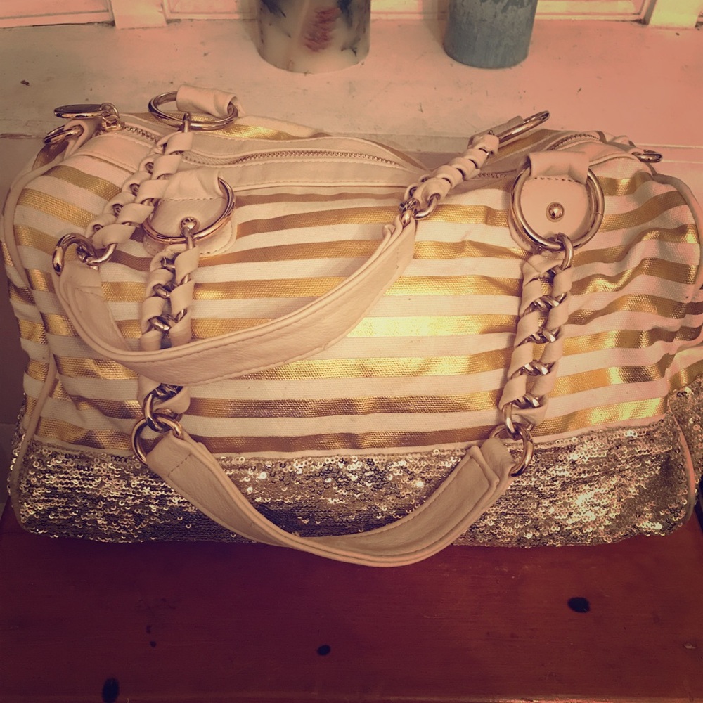 Deux Lux Shoulder Bag