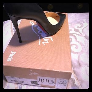 Size 41 Christian Louboutin BLK heels