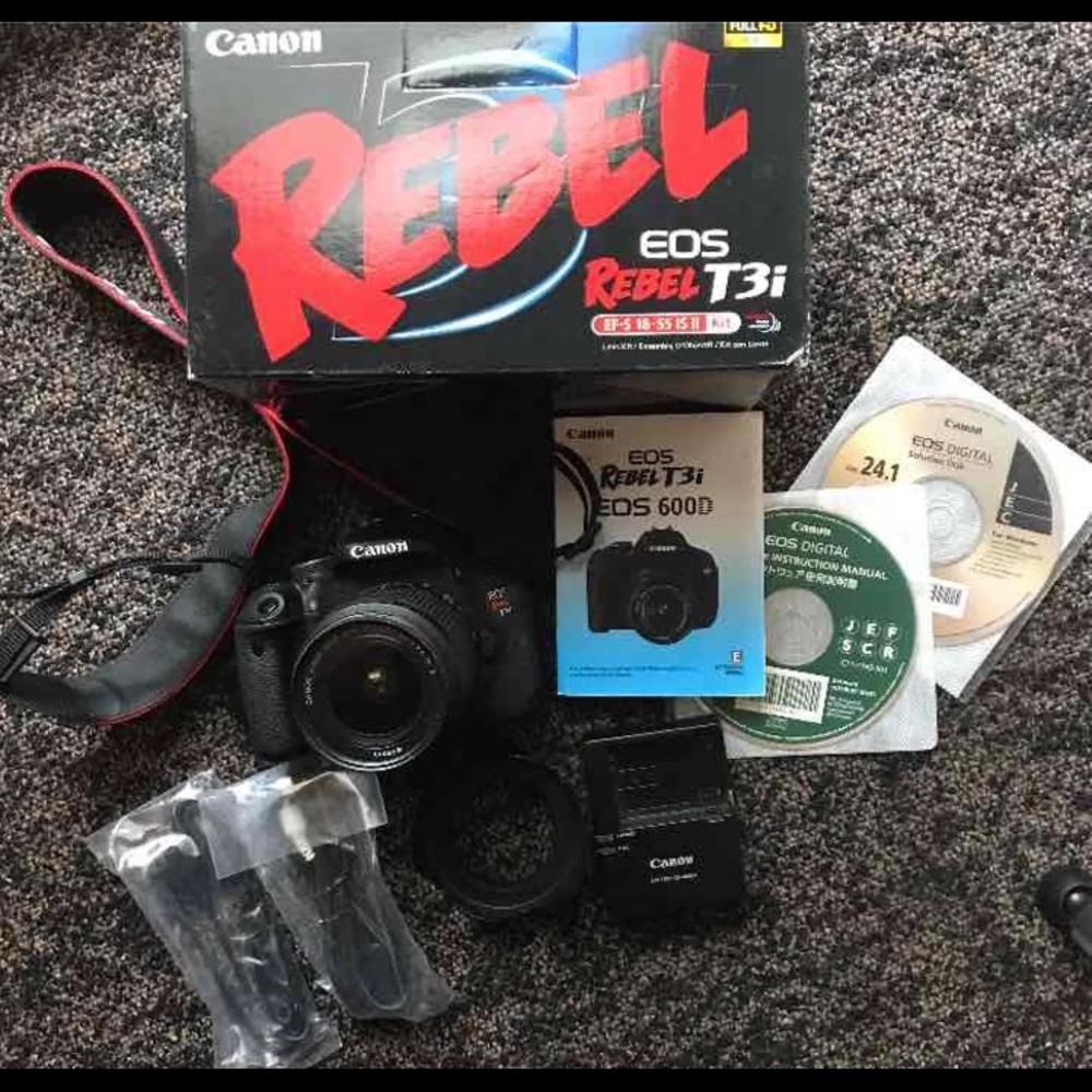 Canon T3i w/ accessories