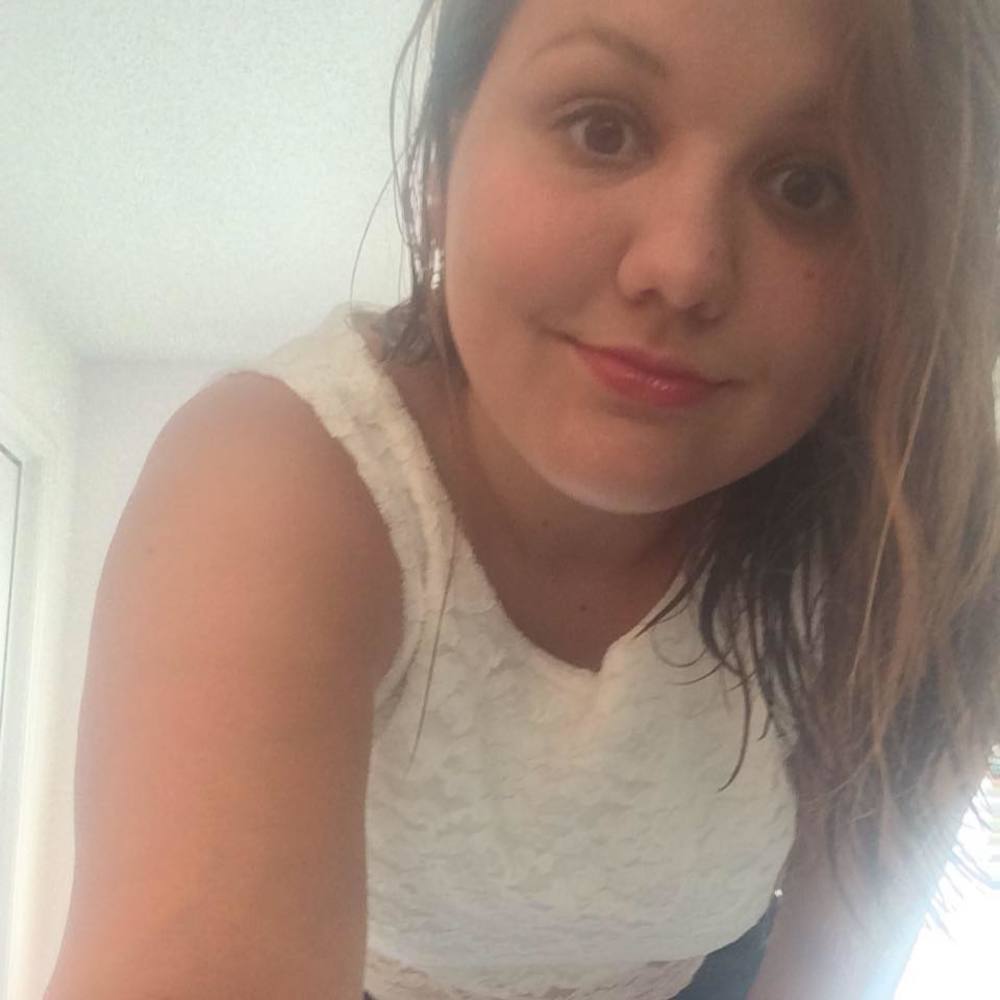 Meet your Posher, Olivia