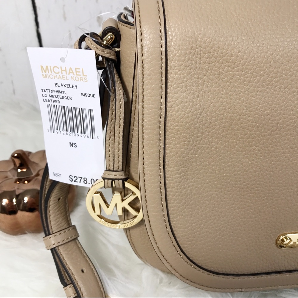 ❤️SOLD❤️Michael kors messenger bag/ purse leather - Picture 3 of 8