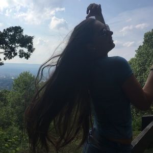 Meet your Posher, Alexis