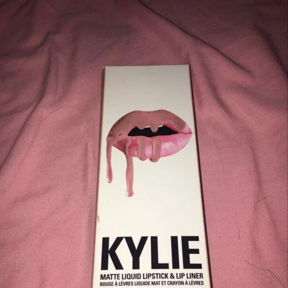 Authentic Kylie Lip Kit In Koko K