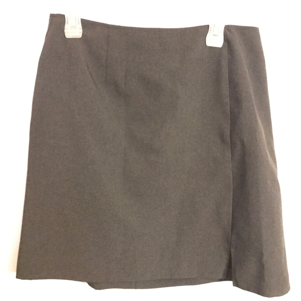 Size 13/14 Gray Skirt Used Condition