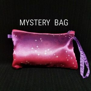 🎁🎁MYSTERY BAG 🎁🎁 with lots of goodies!!!