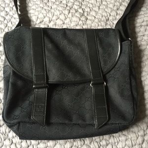 Gucci messenger bag