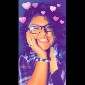 Meet your Posher, Alejandra