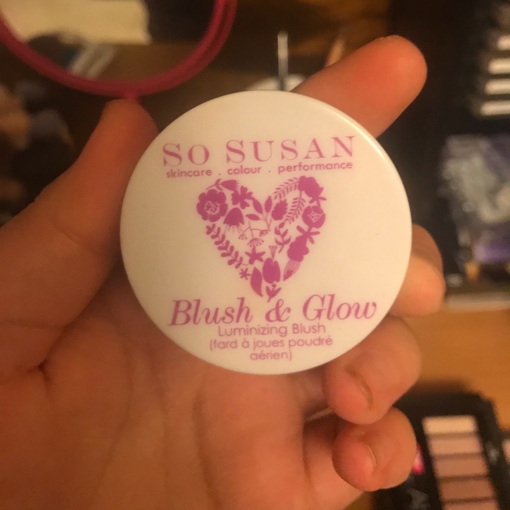 So Susan blush and glow