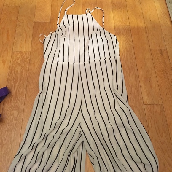 LF striped jumpsuit - Picture 1 of 6