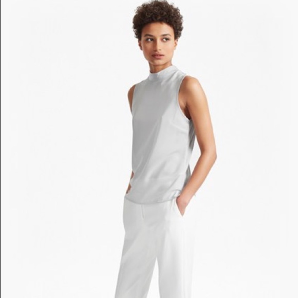 Crepe light mock neck top