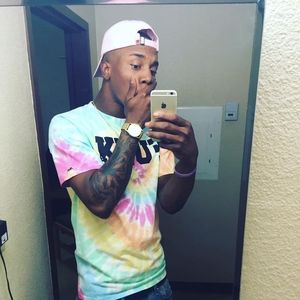 Meet your Posher, Samik