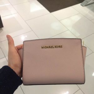 Michael Kors mini cross body saffiano Selma